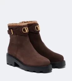 Botines VLogo de ante Botines VLogo de ante