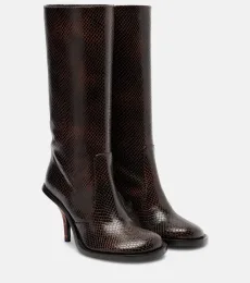 Bottes en cuir embossé