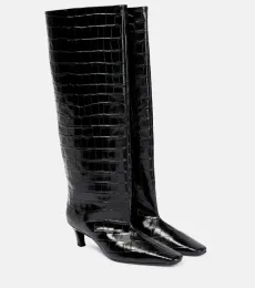 Bottes en cuir embossé