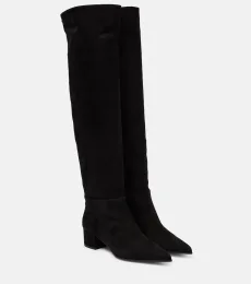 Bottes en cuir velouté