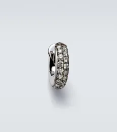 Boucle d'oreille unique Macro Hoop Mini en or blanc 18 ct et diamants Boucle d'oreille unique Macro Hoop Mini en or blanc 18 ct et diamants