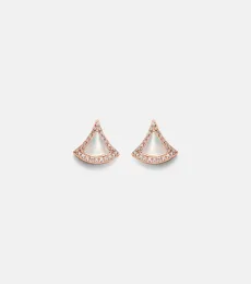 Boucles d'oreilles Divas' Dream en or rose 18 ct, nacre et diamants Boucles d'oreilles Divas' Dream en or rose 18 ct, nacre et diamants
