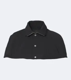 Cape courte en Re-Nylon