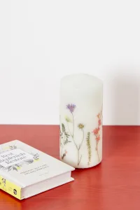 Chamomile Blush Scented Decorative Candle - Chamomile Blush Scented Decorative Candle -