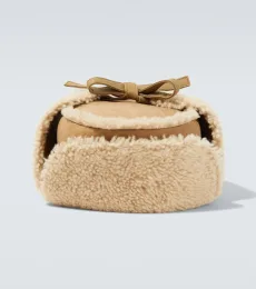 Chapeau Open Car en daim et shearling Chapeau Open Car en daim et shearling