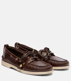 Chaussures bateau en cuir