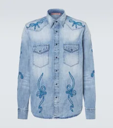 Chemise en denim brodée Chemise en denim brodée