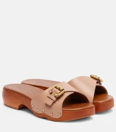 Chloà Jeannette 40 embellished leather clogs Chloà Jeannette 40 embellished leather clogs