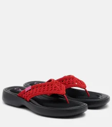 Chloà Poolette crochet thong sandals Chloà Poolette crochet thong sandals