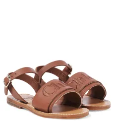 Chloé Kids Sandalias de piel con logo bordado Chloé Kids Sandalias de piel con logo bordado