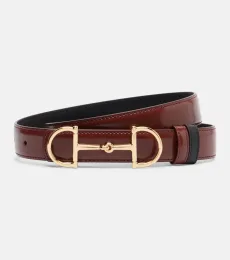 Cinturón reversible de piel con Horsebit Cinturón reversible de piel con Horsebit
