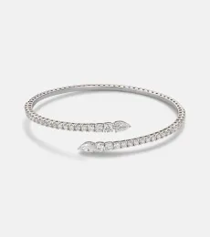 Classics Twist 18kt white gold bangle with diamonds Classics Twist 18kt white gold bangle with diamonds