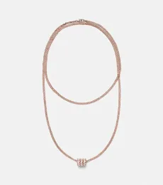 Collar de oro rosa de 18 ct con diamantes Collar de oro rosa de 18 ct con diamantes
