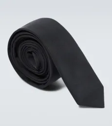 Corbata VLogo Signature