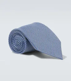 Cravate en jacquard de soie