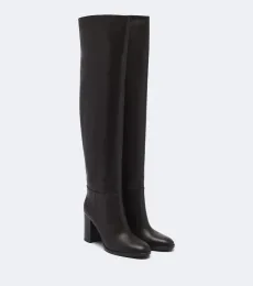 Cuissardes en cuir