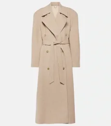 Double-breasted cashmere coat Double-breasted cashmere coat