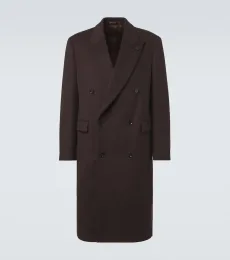 Double-breasted wool coat Double-breasted wool coat