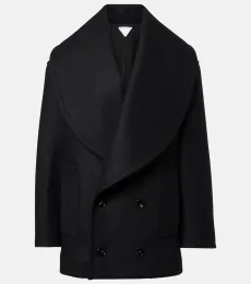 Double-breasted wool coat Double-breasted wool coat