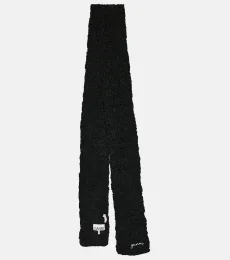 Embroidered crochet scarf Embroidered crochet scarf