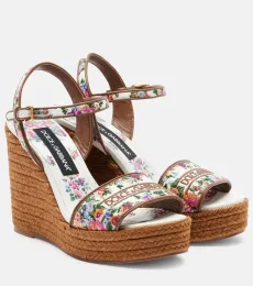 Espadrilles compensées à fleurs Espadrilles compensées à fleurs