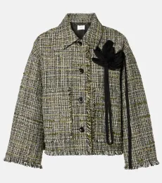 Floral-appliquà tweed jacket Floral-appliquà tweed jacket