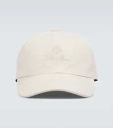 Gorra con logo