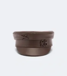 Gorra newsboy de piel con logo Gorra newsboy de piel con logo