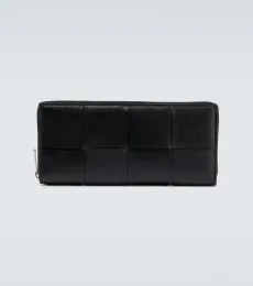 Intreccio leather wallet Intreccio leather wallet