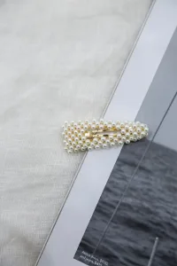 Jaxton Pearl Hair Clip White Jaxton Pearl Hair Clip White