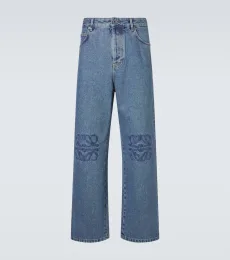 Jeans rectos con anagrama
