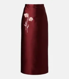 Jupe nuisette en satin à fleurs Jupe nuisette en satin à fleurs