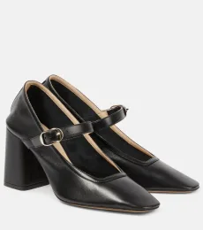 Le Monde Béryl Leather Mary Jane pumps Le Monde Béryl Leather Mary Jane pumps