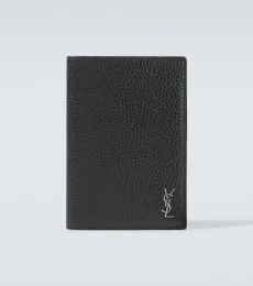Leather passport holder Leather passport holder