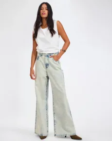 Love Machines Mid Waist Super Wide Leg Denim Jeans Denim Jeans - Love Machines Ambrosia Blue Size 24 One Teaspoon Love Machines Mid Waist Super Wide Leg Denim Jeans Denim Jeans - Love Machines Ambrosia Blue Size 24 One Teaspoon