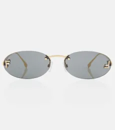 Lunettes de soleil Fendi First à ornements Lunettes de soleil Fendi First à ornements