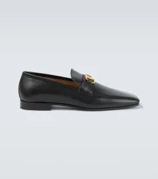 Mocasines de piel con VLogo Mocasines de piel con VLogo