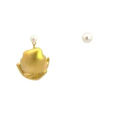 Mono Pearl Stud Earring Body Shape Collection Mono Pearl Stud Earring Body Shape Collection