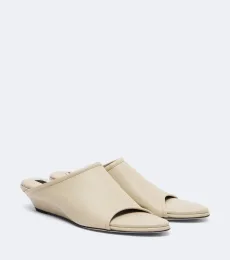 Mules compensées Stretch en cuir Mules compensées Stretch en cuir