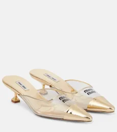 Mules de piel y PVC con logo Mules de piel y PVC con logo