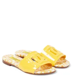 Mules en cuir verni Mules en cuir verni