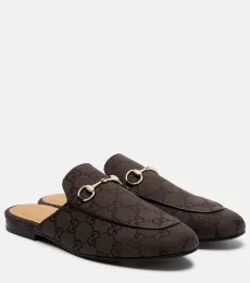 Mules Princetown de lona GG con Horsebit Mules Princetown de lona GG con Horsebit
