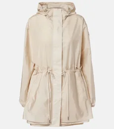 Parka Weteau con capucha Parka Weteau con capucha