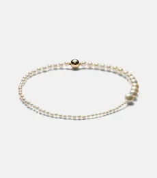 Peggy à Pied 14kt gold anklet with freshwater pearls Peggy à Pied 14kt gold anklet with freshwater pearls