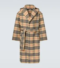 Peignoir Burberry Check en laine et cachemire Peignoir Burberry Check en laine et cachemire