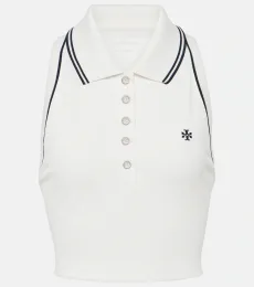 Polo cropped de piqué con logo Polo cropped de piqué con logo