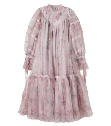 Robe à fleurs et dentelle Robe à fleurs et dentelle