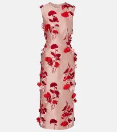 Robe de cocktail à appliqué Robe de cocktail à appliqué