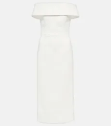 Robe de mariée Amore à encolure bardot en crêpe Robe de mariée Amore à encolure bardot en crêpe