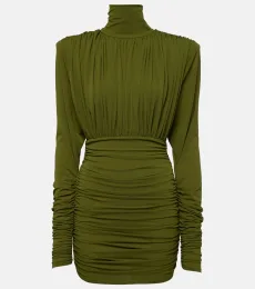 Robe en crêpe Robe en crêpe